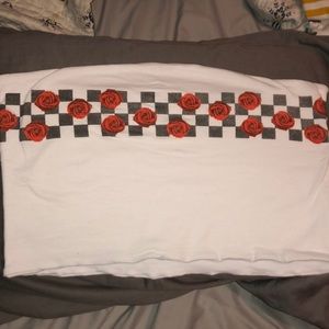 Rose checkered cropped top